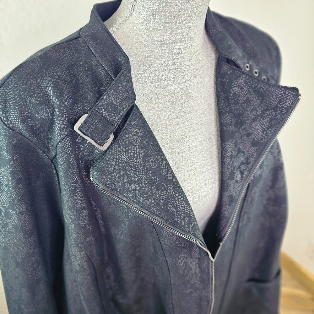 Torrid NWT! Studio Ponte Moto Jacket Python Print… - image 3